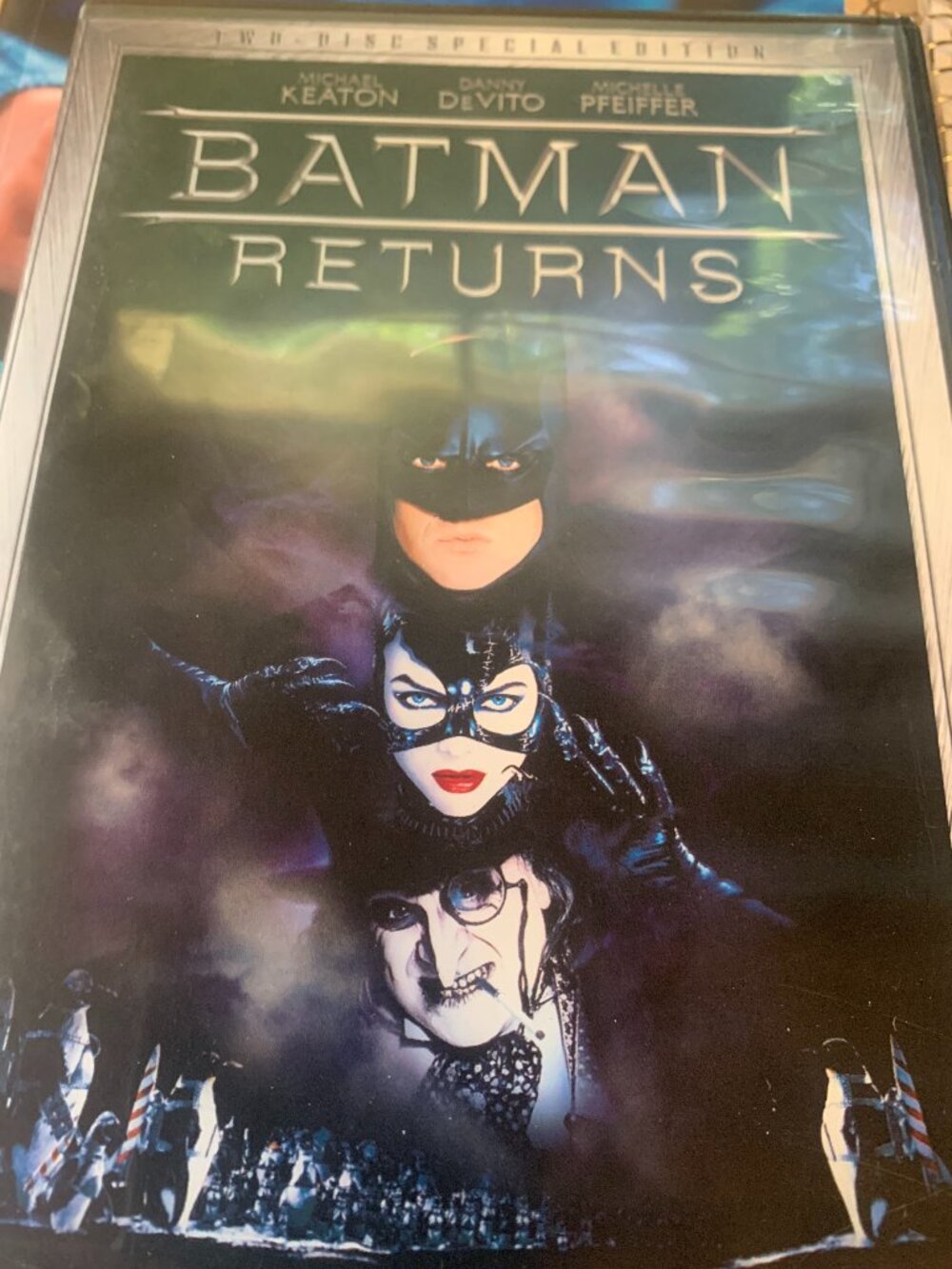 1992 Batman Returns ( Michael keaton, Danny De Vito)